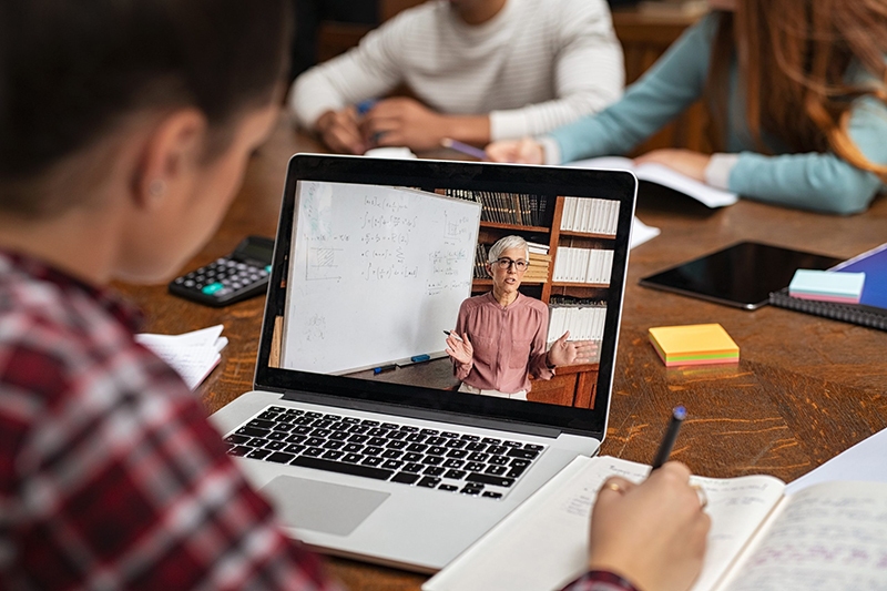 Xu hướng học tiếng anh online