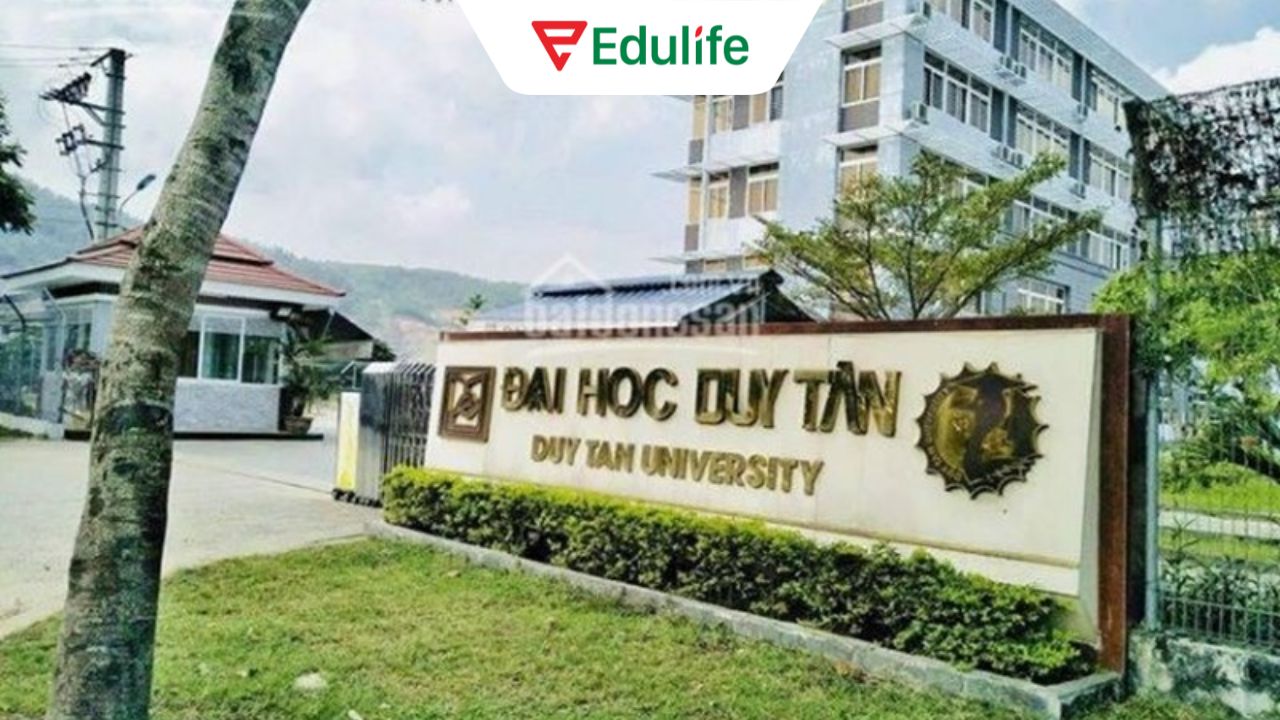 Đại học Duy Tân là cơ sở giáo dục đại học ngoài công lập đầu tiên được đào tạo bậc Thạc sĩ, Tiến sĩ  