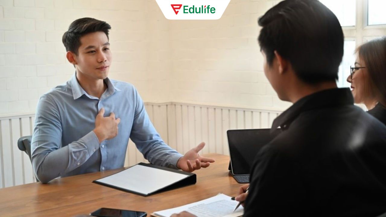 Bài giới thiệu bản thân bằng tiếng Anh khi phỏng vấn xin việc