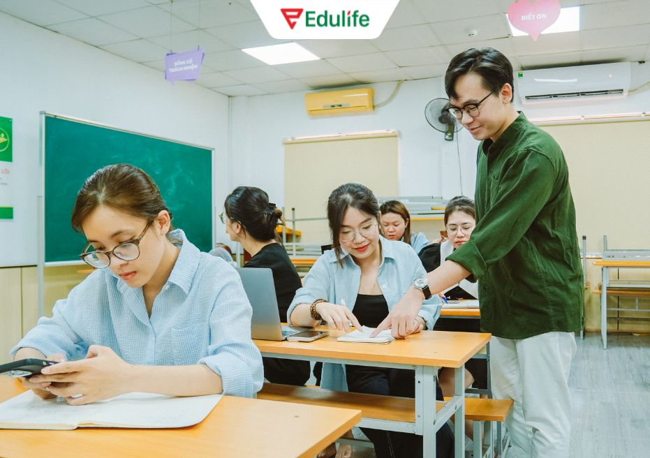 Edulife luôn hỗ trợ sát sao học viên trong quá trình luyện thi VSTEP