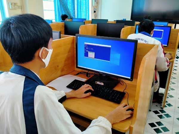 thi bằng c tin học