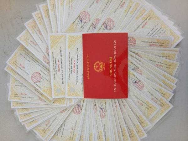 chứng chỉ a tin học tiếng anh là gì