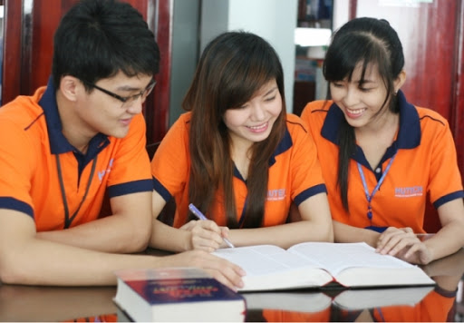 bằng b tin học hutech