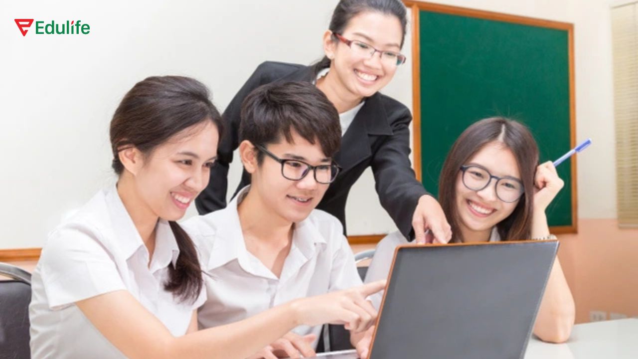 Sinh viên có thể sử dụng bằng TOEFL để đáp ứng điều kiện tốt nghiệp hoặc du học