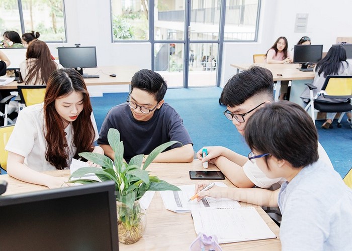 Hiểu cấu trúc đề thi tiếng Anh B1 UET và hoàn thành tốt giúp bạn có “tấm vé”ưu tiên khi tuyển sinh vào trường