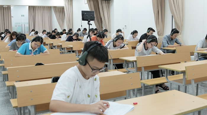 Mỗi đối tượng dự thi sẽ phù hợp cấp độ tương ứng loại đề thi VSTEP UEF khác nhau