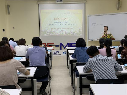 Tại chức ngôn ngữ Anh