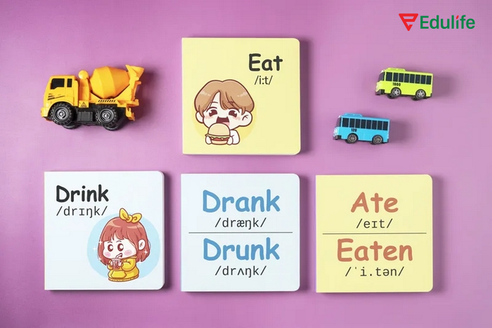 Học từ vựng bằng flashcard rất hiệu quả vì yêu cầu bạn chủ động chọn lọc kiến thức