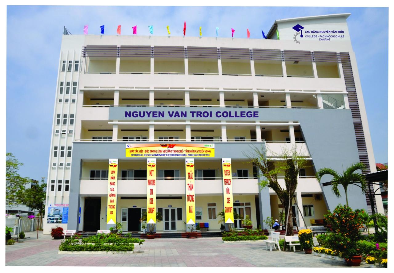 Văn bằng 2 ngôn ngữ Anh tại Đà Nẵng