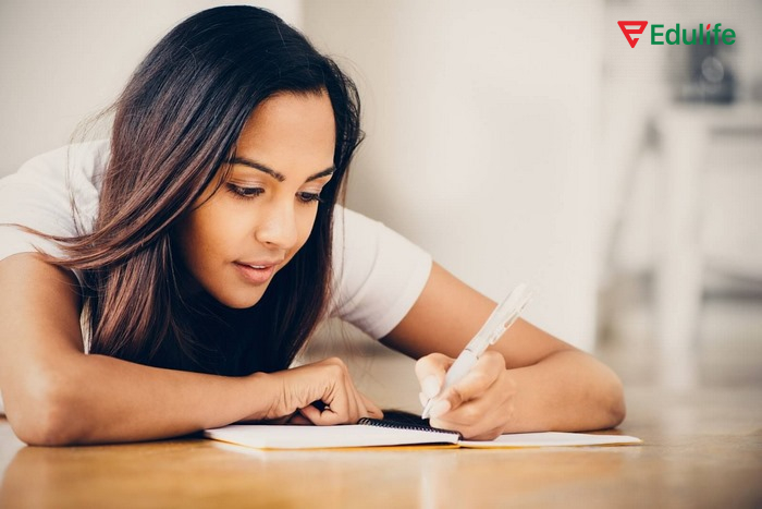 Xác định bản chất của danh từ trước khi chia động từ trong câu có lượng từ