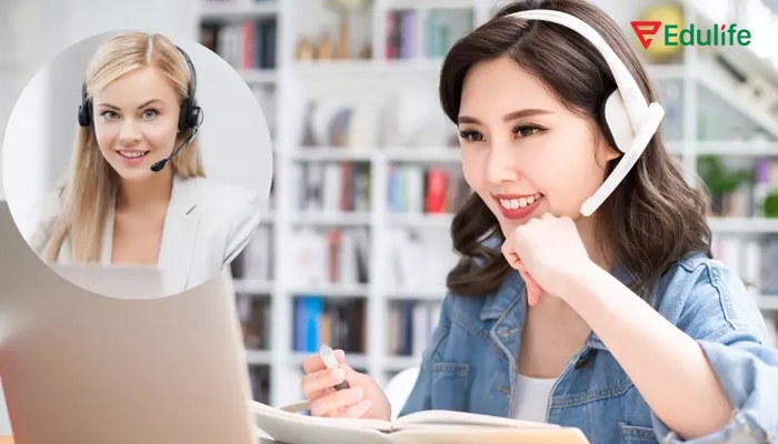 Một mẹo học tiếng Anh lớp 11 để cải thiện kỹ năng nghe, đọc hiểu là học với giáo viên nước ngoài