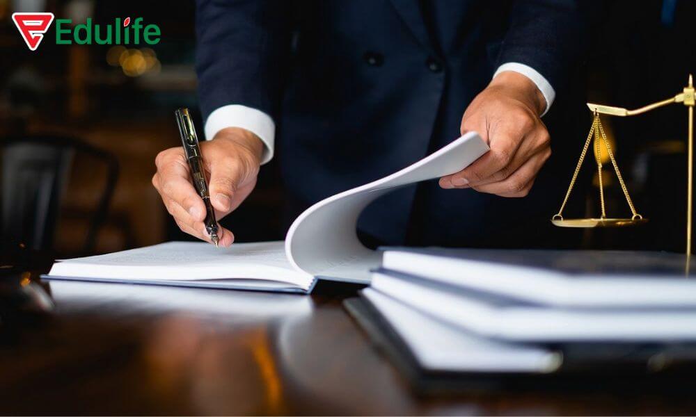 thạc sĩ Luật Kinh tế Đại học Ngoại thương