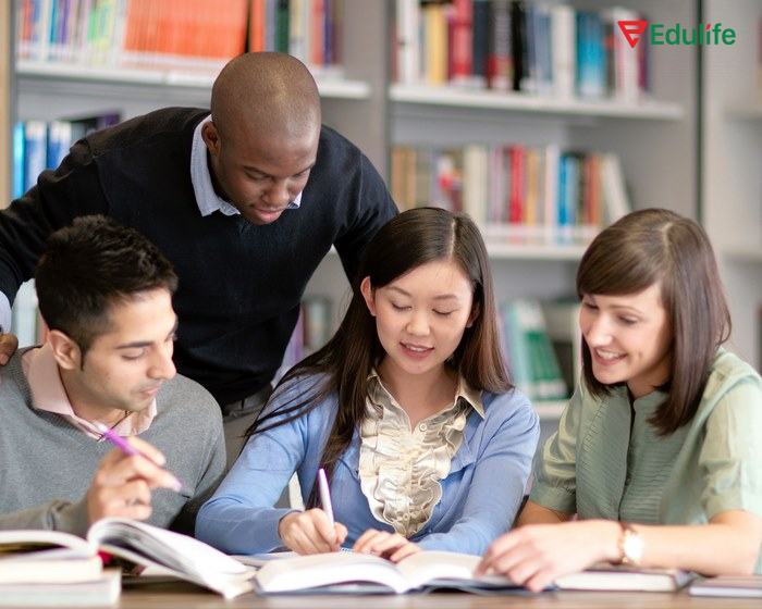 Chủ đề về công việc trong tiếng Anh có rất nhiều từ, cụm từ riêng