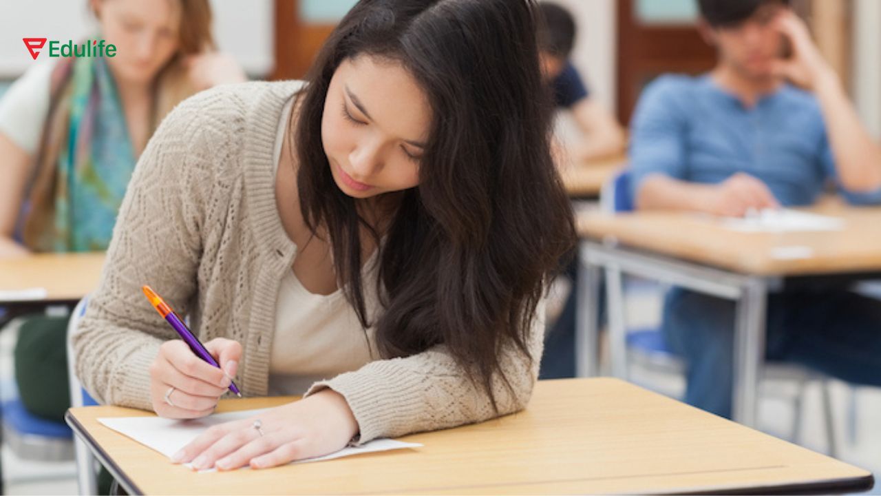 Phần thi kỹ năng Viết TOEIC gồm có 3 phần