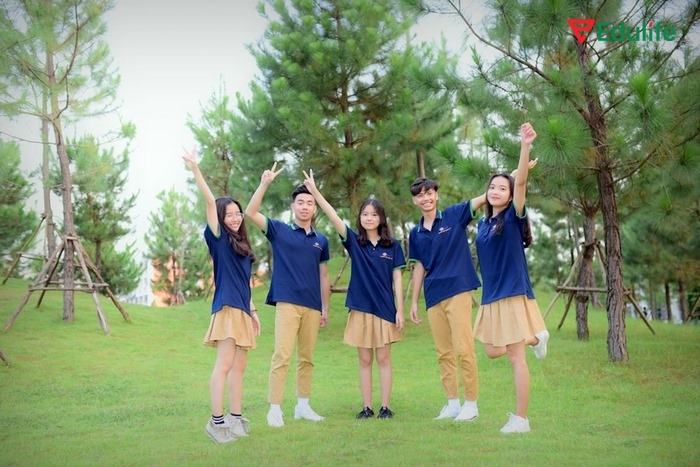 tiếng anh 11 unit 1 reading