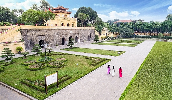 Để hoàn thành bài tập tiếng Anh 11 Unit 6 Communication And Culture, học sinh cần có các kiến thức thực tiễn về bảo tồn di sản tại Việt Nam