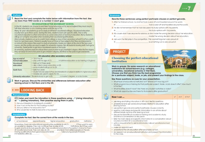 Phần tiếng Anh 11 Unit 7 Communication And Culture giúp học sinh mở rộng kiến thức về hệ thống giáo dục tại England, UK