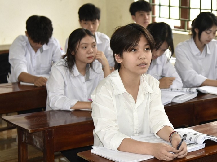 Hãy chăm chỉ nghe, luyện đọc và ghi nhớ từ vựng để hoàn thành tốt nội dung Unit 7 Getting Started Tiếng Anh 11 