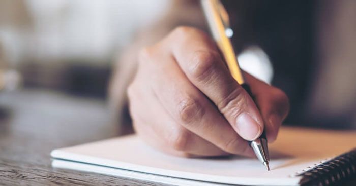 Để hoàn thành tốt bài tập tiếng Anh 11 Unit 8 Writing thì học sinh cần nhớ và vận dụng từ vựng