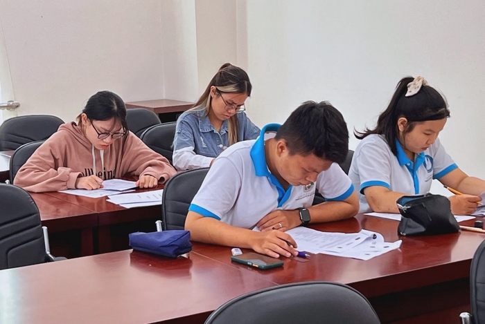 Thực hành với đề VSTEP Đại học Kinh Tế Tài Chính TP.HCM (UEF) giúp thí sinh điều chỉnh lộ trình học tập phù hợp