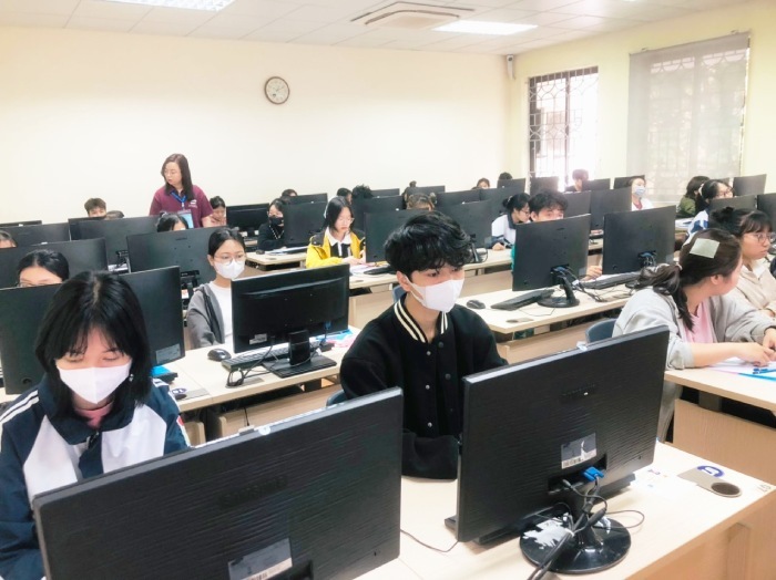 Nhờ có định hướng rõ ràng, thí sinh đăng ký thi VSTEP Đại học Kinh Tế TP.HCM (UEH) sẽ chủ động hơn trong luyện thi