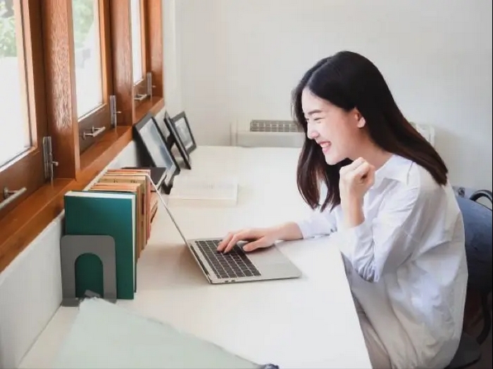 Luyện tập nhiều với đề thi VSTEP Đại học Ngân Hàng TP.HCM thực tế sẽ giúp thí sinh cải thiện kết quả khi thi chính thức