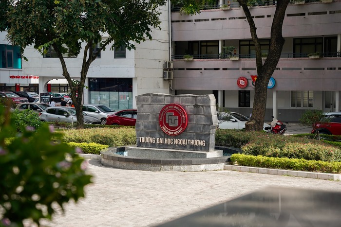đề thi VSTEP Đại học Ngoại Thương