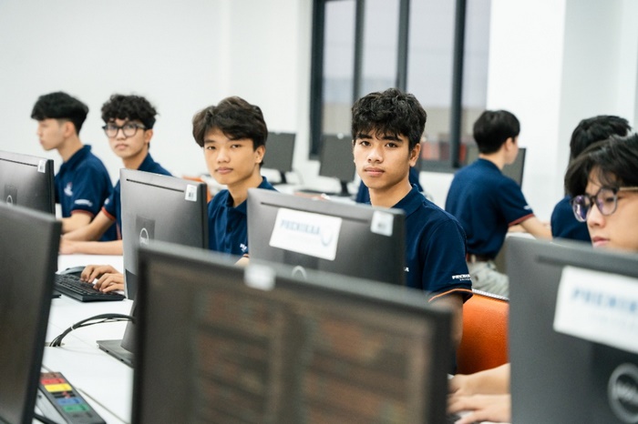 Nắm rõ từng kỹ năng, dạng câu hỏi và thời gian cho mỗi phần thi VSTEP Đại học Phenikaa giúp bạn luyện tập hiệu quả trước thi