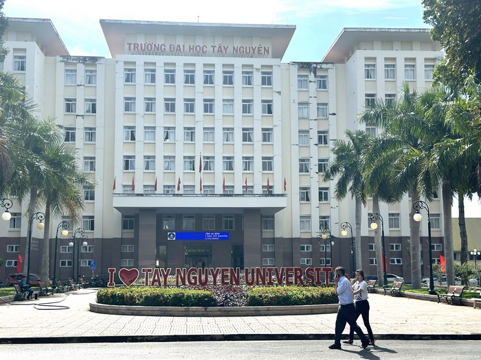 đề thi VSTEP Đại học Tây Nguyên