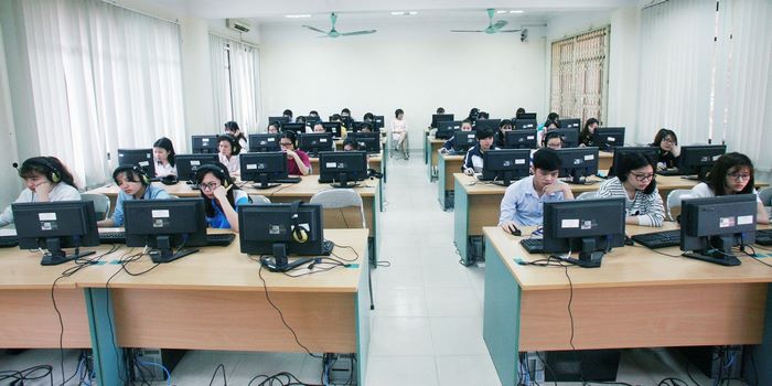 Luyện tập trước với đề thi VSTEP mẫu của Học viện Khoa Học Quân Sự giúp bạn ôn tập hiệu quả, đỡ bỡ ngỡ khi thi thực tế