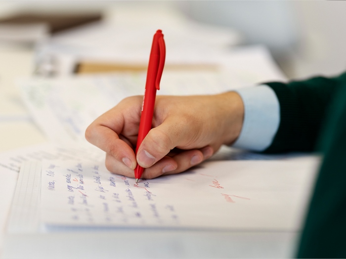 Hãy sử dụng hợp lý các câu trúc câu đơn, câu ghép và câu phức đạt điểm bài Writing cao