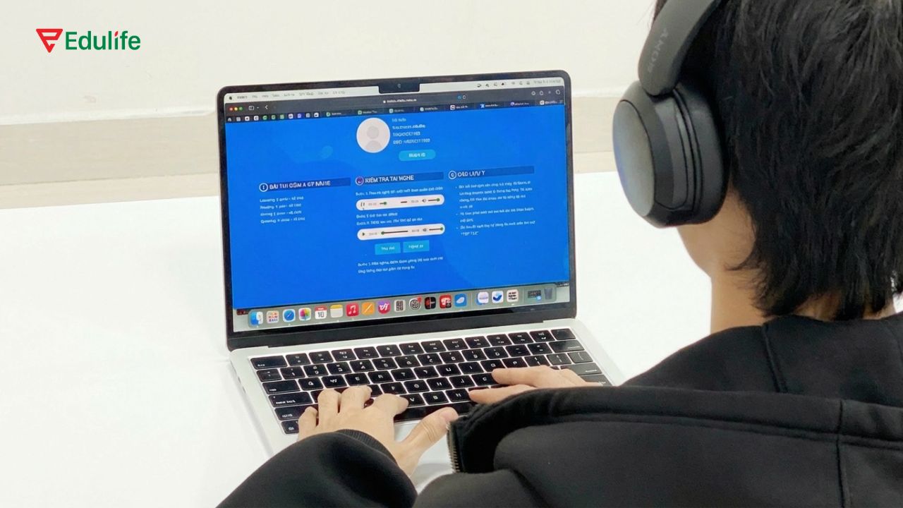 Làm bài thi test online để xác định trình độ tiếng Anh hiện tại