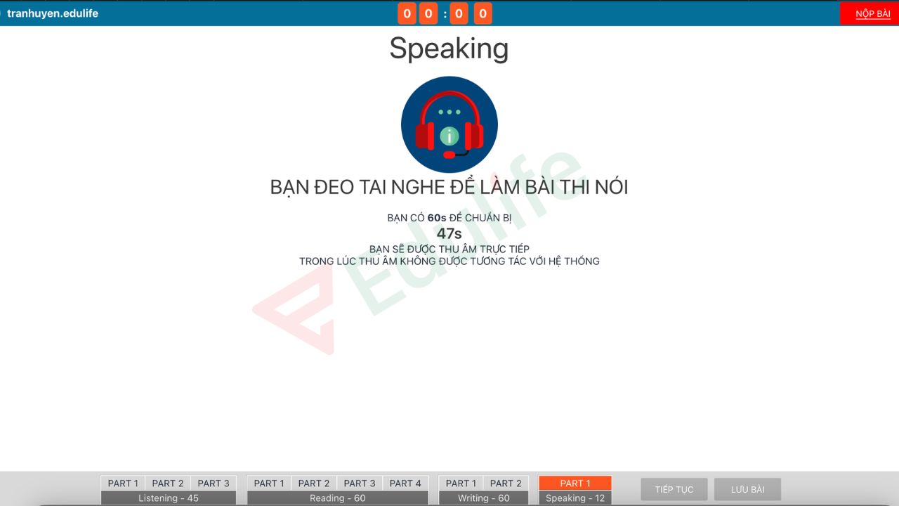 Aptis Speaking là bài thi đánh giá khả năng giao tiếp tiếng Anh trên máy tính