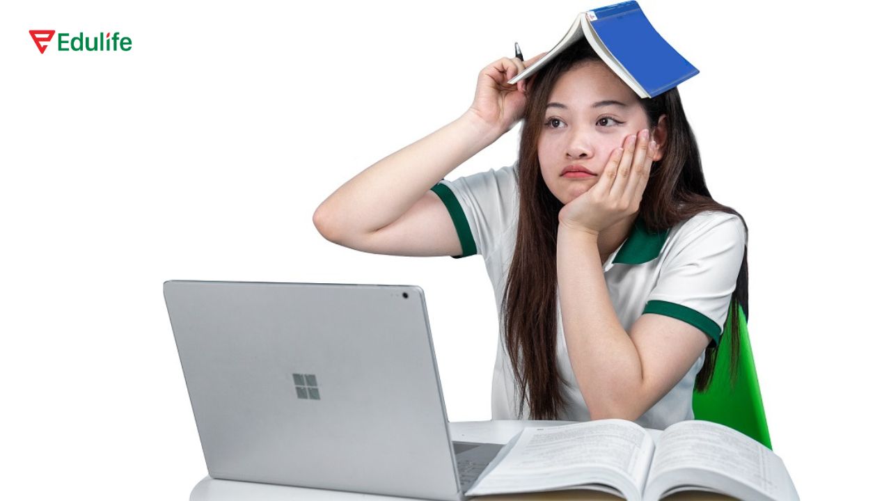 Việc luyện đề sớm dễ dẫn đến học trước quên sau, gây chán nản do không hiểu bản chất