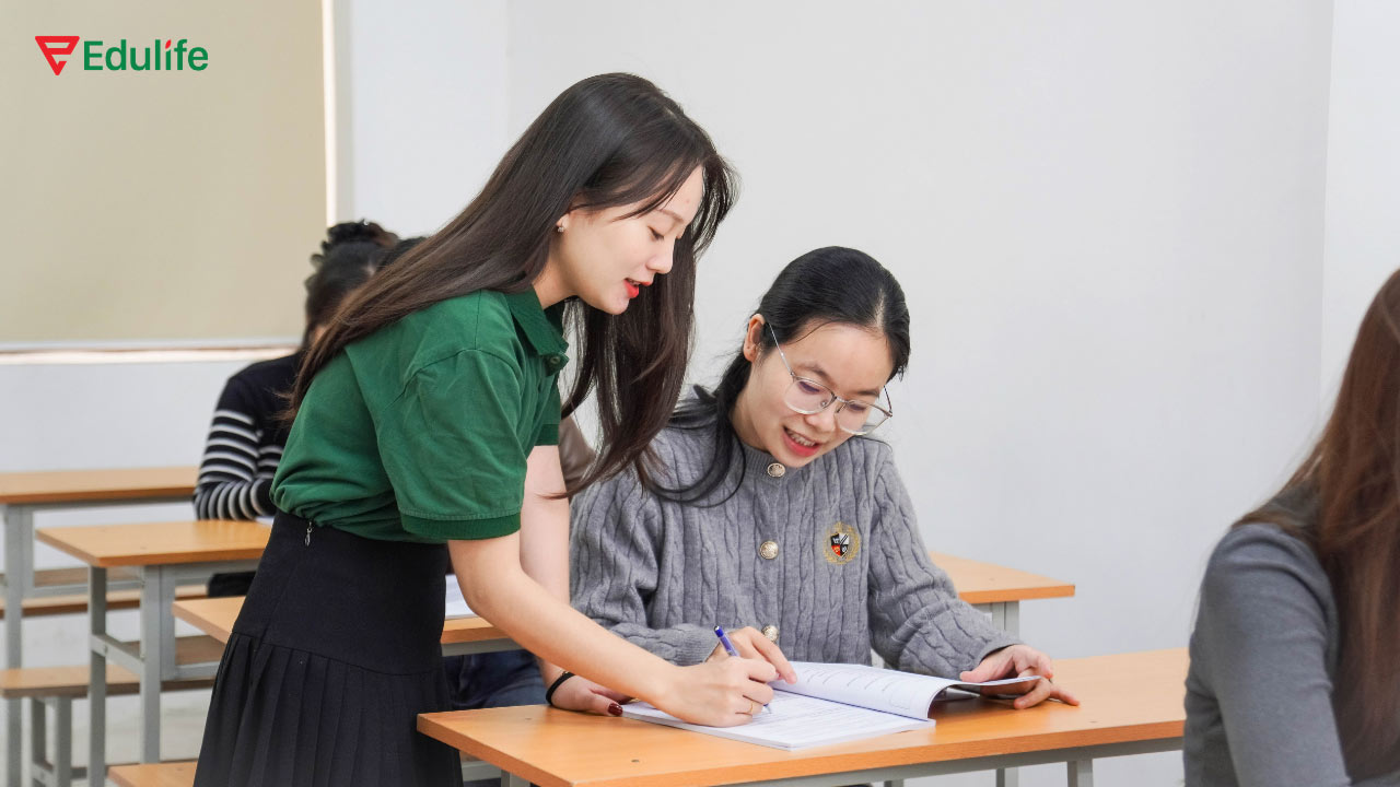 luyện thi Aptis