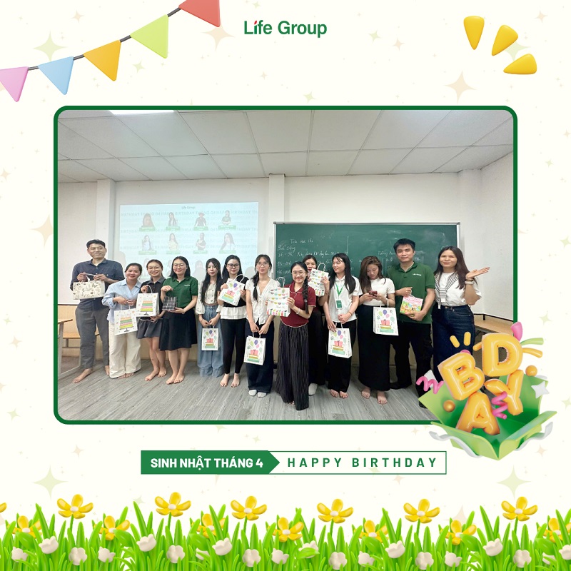 Toàn thể nhân sự tại chi nhánh miền Bắc cùng đón sinh nhật